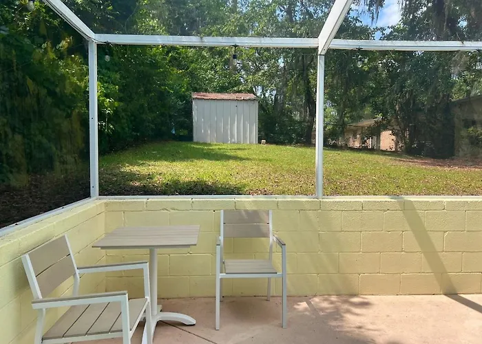 Holiday home Rosemary Terrace Retreat 3bd, Pool, Pet-friendly