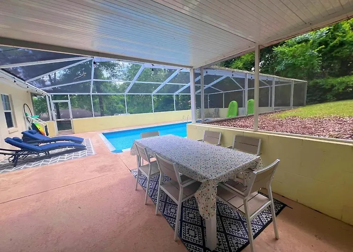 Holiday home Rosemary Terrace Retreat 3bd, Pool, Pet-friendly