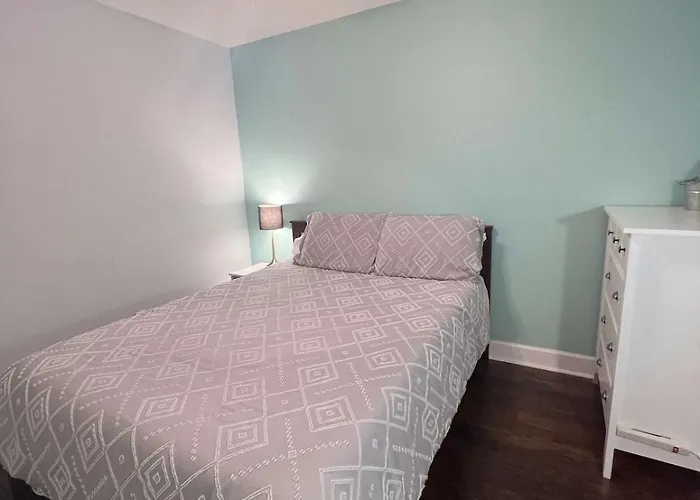 Holiday home Rosemary Terrace Retreat 3bd, Pool, Pet-friendly *