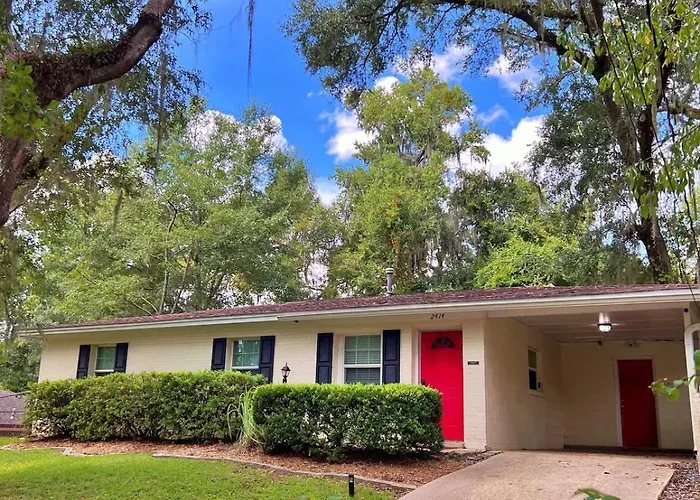 Holiday home Rosemary Terrace Retreat 3bd, Pool, Pet-friendly